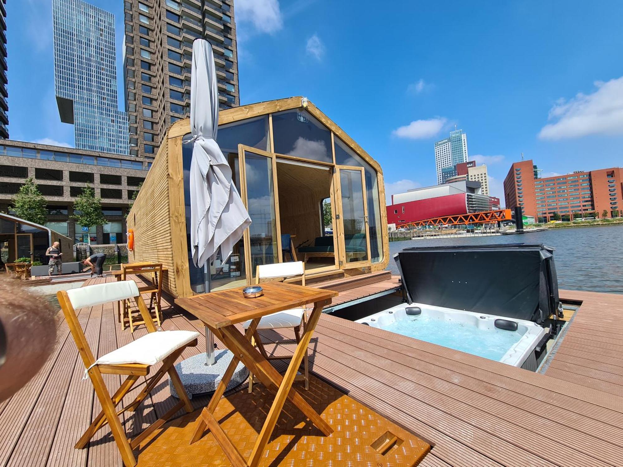 Wikkelboats At Floating Rotterdam Rijnhaven Villa Dış mekan fotoğraf